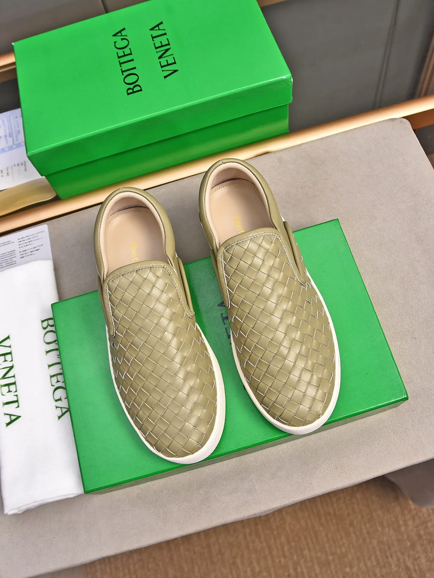 Men's shoes 💰480 [Sleeves series] BOTTEG* VENET* - high-end boutique Size: 38-44 (45 customized) BV new product, first-layer cowhide artificially woven classic style harmoniously blends with contemporary fashion temperament, rubber soles are light and flexible, water-dyed sheepskin pads! [Taobao, Tmall, and live streaming are the first choices]